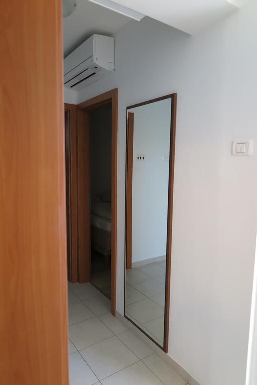 Apartment Omerovic نوفاليا المظهر الخارجي الصورة