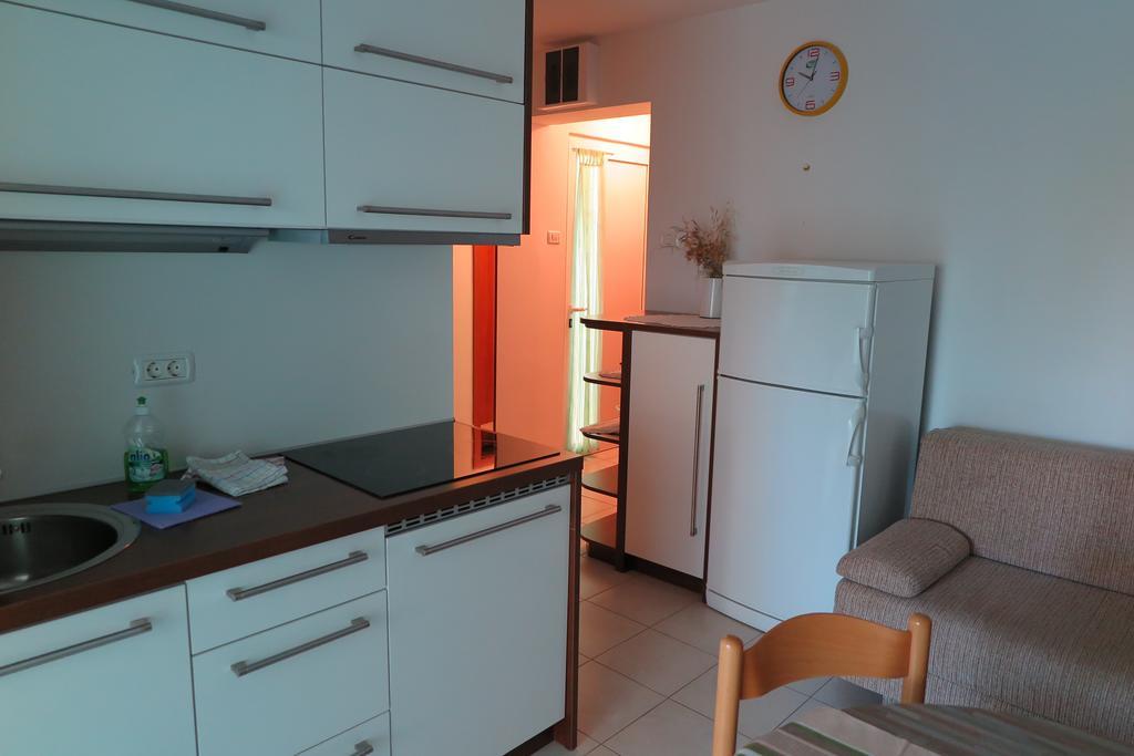 Apartment Omerovic نوفاليا المظهر الخارجي الصورة