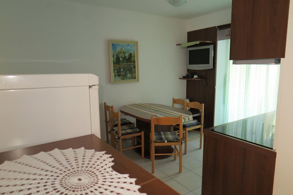 Apartment Omerovic نوفاليا المظهر الخارجي الصورة