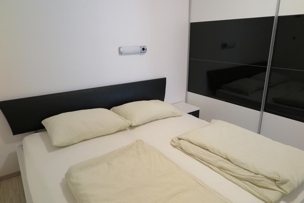 Apartment Omerovic نوفاليا المظهر الخارجي الصورة