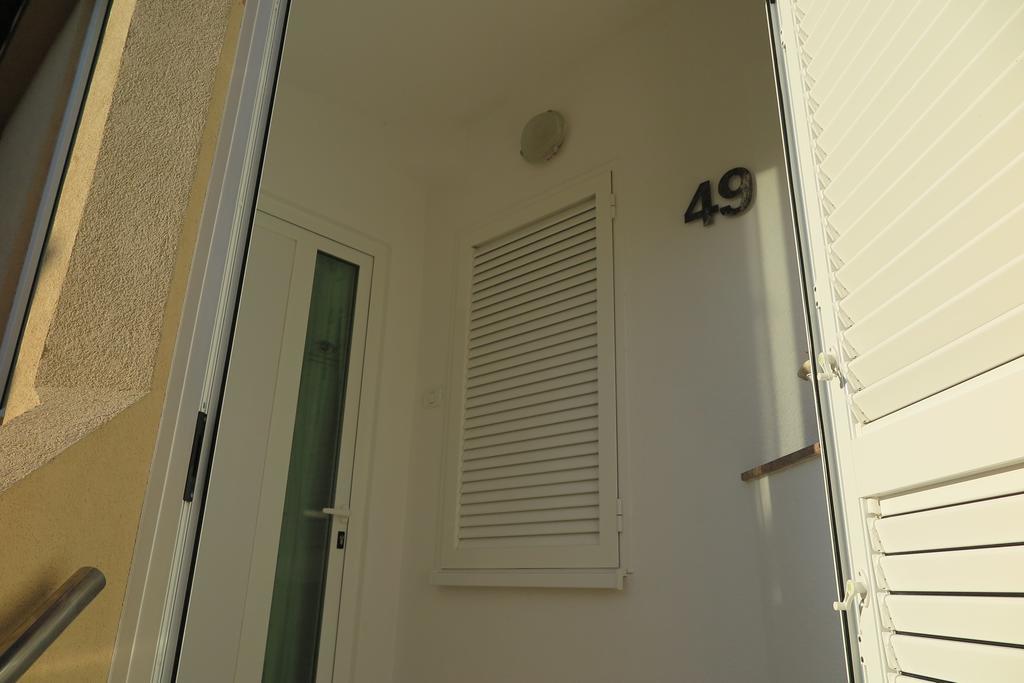 Apartment Omerovic نوفاليا المظهر الخارجي الصورة